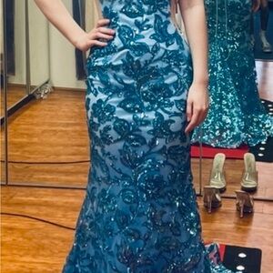 Elegant Blue Sequin Evening Gown